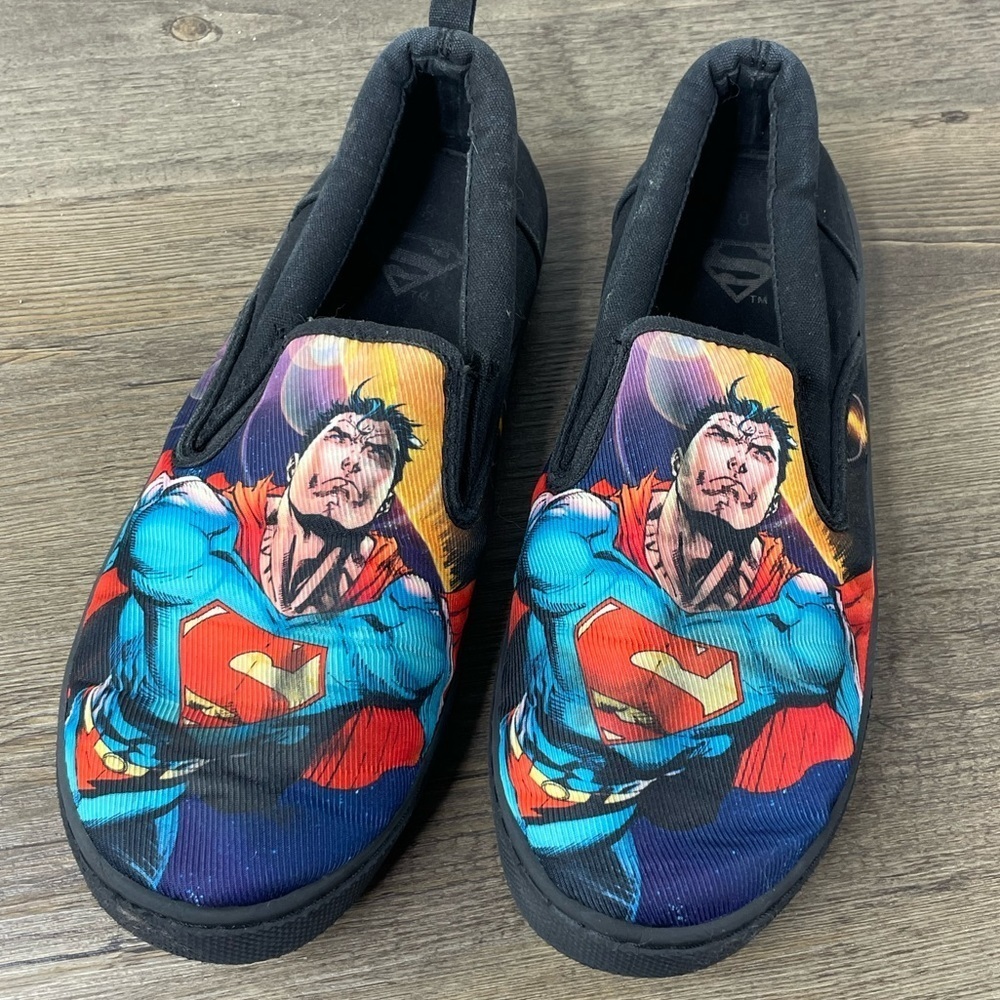 DC Comics Mens Novelty Superman Slip On Canvas Casual Shoes Black, sz 8